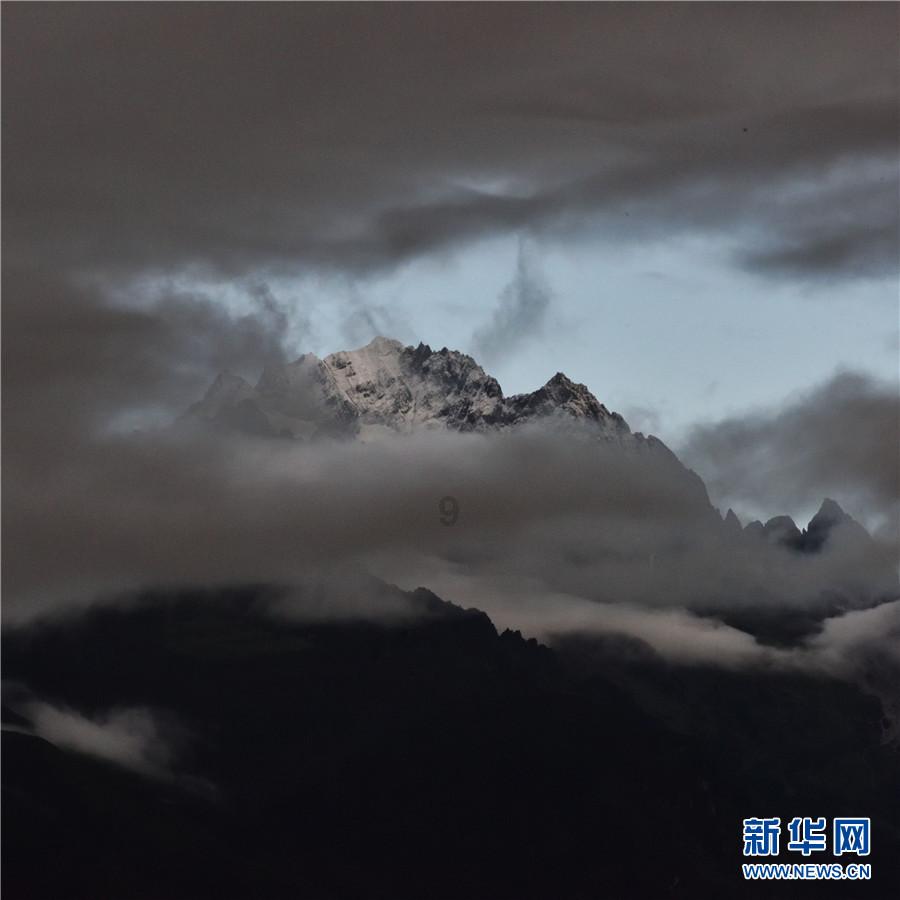 太阳报:小贝团队考虑起诉卖假DBV牌衣服香水的商家,要求赔偿